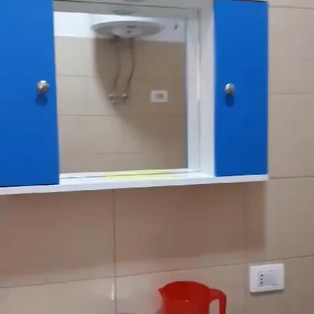 Al Secondo Piano A Qerret Kavaje Albania